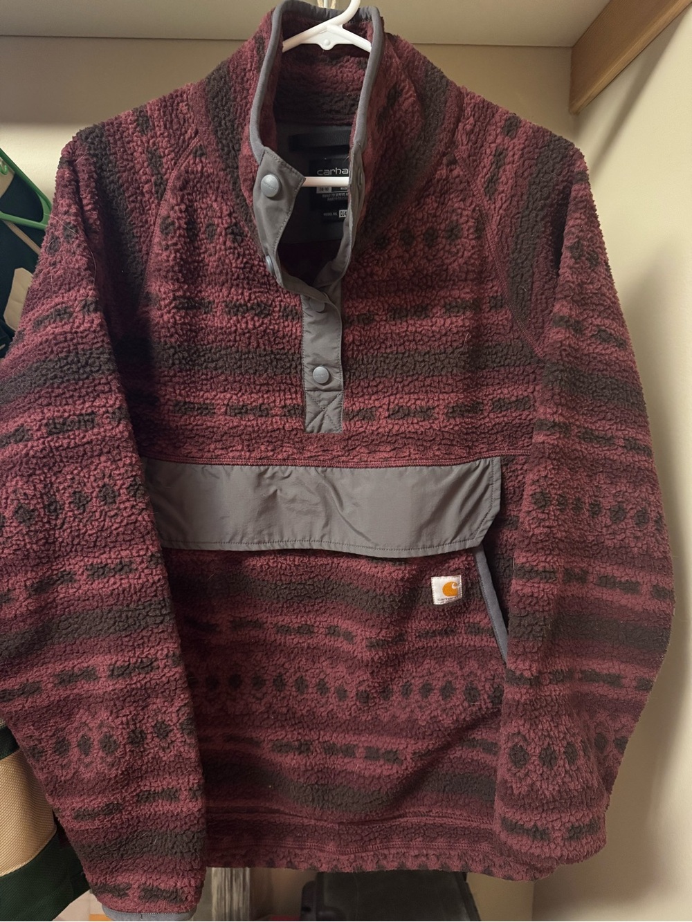 Carhartt Men's Burgundy Patterned Fleece Pullover